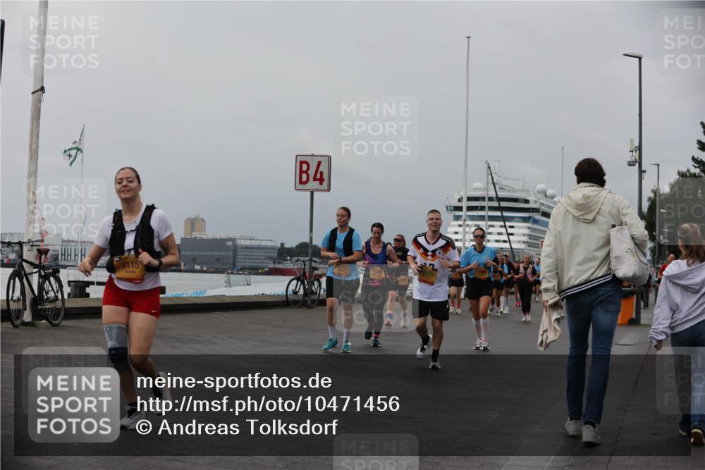 13.09.2026 - Kiel Lauf Andreas Tolksdorf http://msf.ph/oto/10471456 13.09.2026 12:19:02 Kiellinie 4, 3115, 5477, 7583 meine-sportfotos.de