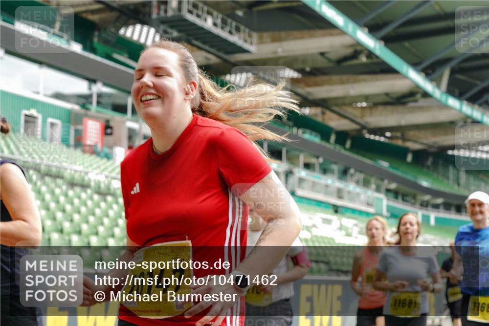13.09.2026 - 21. swb-Marathon Bremen Michael Burmester http://msf.ph/oto/10471462 13.09.2026 10:36:58 Laufen im Stadion 10090, 10091, 10092, 10150, 10152, 10153, 10154, 10160, 10182, 10186, 10187, 10195, 10198, 10237, 10251, 10257, 10263, 10272, 10273, 10274, 10275, 10278, 10283, 10291, 10296, 10306, 10315, 10323, 10327, 10331, 10332, 10338, 10357, 10382, 10390, 10403, 10409, 10411, 10420, 10429, 10439, 10444, 10473, 10477, 10481, 10497, 10500, 10516, 10531, 10560, 10569, 10598, 10607, 10613, 10617, 10633, 10647, 10648, 10659, 10663, 10671, 10672, 10674 meine-sportfotos.de