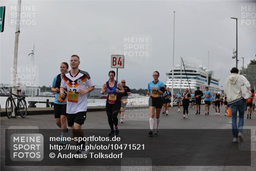 13.09.2026 - Kiel Lauf Andreas Tolksdorf http://msf.ph/oto/10471521 13.09.2026 12:19:05 Kiellinie 4, 39, 10379, 7583, 10643, 11985, 3 meine-sportfotos.de