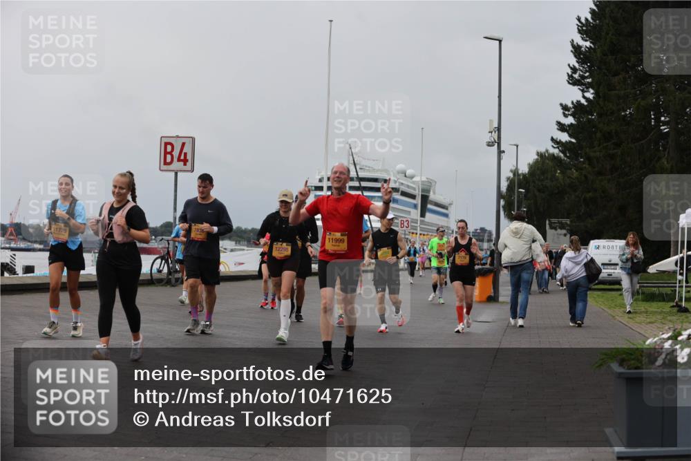 13.09.2026 - Kiel Lauf Andreas Tolksdorf http://msf.ph/oto/10471625 13.09.2026 12:19:12 Kiellinie 4, 7836, 11739, 12295, 11999, 3 meine-sportfotos.de