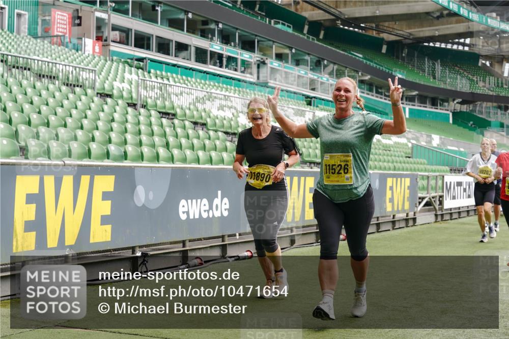 13.09.2026 - 21. swb-Marathon Bremen Michael Burmester http://msf.ph/oto/10471654 13.09.2026 10:37:03 Laufen im Stadion 10090, 10091, 10092, 10150, 10152, 10153, 10154, 10160, 10182, 10186, 10187, 10195, 10198, 10237, 10251, 10257, 10263, 10272, 10273, 10274, 10275, 10278, 10283, 10291, 10296, 10306, 10315, 10323, 10327, 10331, 10332, 10338, 10357, 10382, 10390, 10403, 10409, 10411, 10420, 10429, 10439, 10444, 10473, 10477, 10481, 10488, 10497, 10500, 10516, 10531, 10560, 10569, 10598, 10607, 10613, 10617, 10633, 10647, 10648, 10659, 10663, 10671, 10672, 10674 meine-sportfotos.de