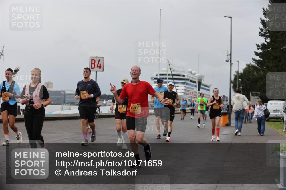 13.09.2026 - Kiel Lauf Andreas Tolksdorf http://msf.ph/oto/10471659 13.09.2026 12:19:13 Kiellinie 117, 783, 4, 12295, 38, 11999, 3, 7178 meine-sportfotos.de