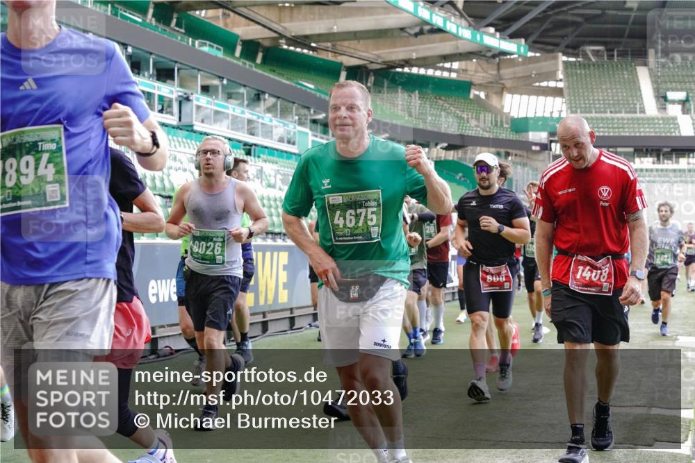 13.09.2026 - 21. swb-Marathon Bremen Michael Burmester http://msf.ph/oto/10472033 13.09.2026 13:14:57 Laufen im Stadion 143, 263, 266, 300, 414, 460, 600, 631, 768, 956, 1008, 1047, 1392, 1408, 1573, 1596, 1818, 1819, 1874, 2024, 2035, 2079, 2233, 2235, 2314, 2359, 2385, 2386, 2387, 2412, 2457, 2466, 2484, 2494, 2521, 2540, 2564, 2667, 2690, 2691, 2693, 2737, 2760, 2783, 2829, 2838, 2859, 2861, 2865, 2874, 2887, 2958, 2972, 2978, 3075, 3111, 3157, 3165, 3185, 3209, 3265, 3304, 3355, 3378, 3382, 3405, 3428, 3653, 3661, 3670, 3680, 3829, 4034, 4080, 4306, 703 meine-sportfotos.de