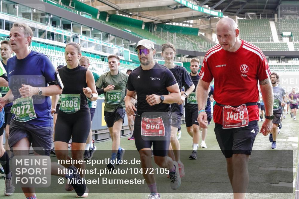 13.09.2026 - 21. swb-Marathon Bremen Michael Burmester http://msf.ph/oto/10472105 13.09.2026 13:14:59 Laufen im Stadion 143, 263, 266, 300, 414, 460, 631, 768, 956, 1008, 1047, 1392, 1408, 1573, 1596, 1818, 1819, 1874, 2024, 2035, 2079, 2233, 2235, 2314, 2359, 2385, 2386, 2387, 2412, 2457, 2466, 2484, 2494, 2521, 2540, 2564, 2667, 2690, 2691, 2693, 2737, 2760, 2783, 2829, 2838, 2859, 2861, 2865, 2874, 2887, 2958, 2978, 3075, 3111, 3157, 3165, 3185, 3209, 3265, 3304, 3355, 3378, 3382, 3405, 3428, 3653, 3661, 3670, 3680, 3829, 4034, 4080, 4306, 703 meine-sportfotos.de