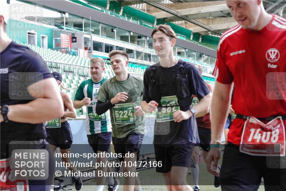 13.09.2026 - 21. swb-Marathon Bremen Michael Burmester http://msf.ph/oto/10472166 13.09.2026 13:15:00 Laufen im Stadion 143, 263, 266, 300, 414, 460, 631, 768, 956, 1008, 1047, 1392, 1408, 1573, 1596, 1818, 1819, 1874, 2024, 2035, 2079, 2233, 2235, 2314, 2359, 2385, 2386, 2387, 2412, 2457, 2466, 2484, 2494, 2521, 2540, 2564, 2667, 2690, 2691, 2693, 2737, 2760, 2783, 2829, 2838, 2859, 2861, 2865, 2874, 2887, 2958, 2978, 3075, 3111, 3157, 3165, 3185, 3209, 3265, 3304, 3355, 3378, 3382, 3405, 3428, 3653, 3661, 3670, 3680, 3829, 4034, 4080, 4306, 703 meine-sportfotos.de