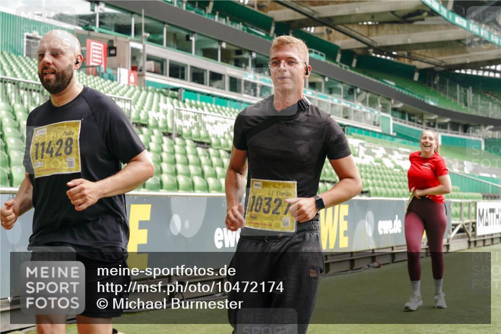 13.09.2026 - 21. swb-Marathon Bremen Michael Burmester http://msf.ph/oto/10472174 13.09.2026 10:37:16 Laufen im Stadion 10090, 10091, 10092, 10150, 10152, 10153, 10154, 10160, 10186, 10187, 10190, 10198, 10237, 10251, 10257, 10263, 10272, 10273, 10274, 10275, 10278, 10283, 10291, 10296, 10305, 10306, 10315, 10323, 10327, 10331, 10332, 10338, 10357, 10370, 10375, 10376, 10382, 10390, 10403, 10411, 10420, 10429, 10432, 10439, 10444, 10473, 10481, 10488, 10497, 10500, 10516, 10531, 10560, 10569, 10598, 10607, 10613, 10633, 10647, 10648, 10654, 10659, 10663, 10671, 10672, 10674 meine-sportfotos.de