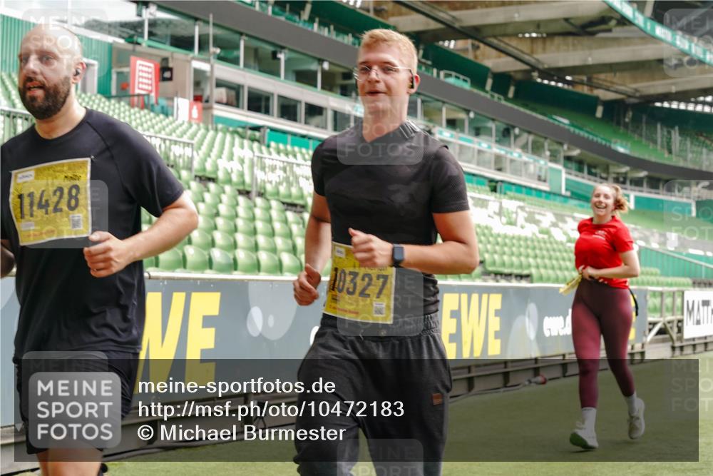 13.09.2026 - 21. swb-Marathon Bremen Michael Burmester http://msf.ph/oto/10472183 13.09.2026 10:37:16 Laufen im Stadion 10090, 10091, 10092, 10150, 10152, 10153, 10154, 10160, 10186, 10187, 10190, 10198, 10237, 10251, 10257, 10263, 10272, 10273, 10274, 10275, 10278, 10283, 10291, 10296, 10305, 10306, 10315, 10323, 10327, 10331, 10332, 10338, 10357, 10370, 10375, 10376, 10382, 10390, 10403, 10411, 10420, 10429, 10432, 10439, 10444, 10473, 10481, 10488, 10497, 10500, 10516, 10531, 10560, 10569, 10598, 10607, 10613, 10633, 10647, 10648, 10654, 10659, 10663, 10671, 10672, 10674 meine-sportfotos.de