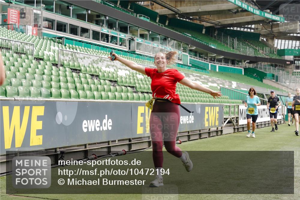 13.09.2026 - 21. swb-Marathon Bremen Michael Burmester http://msf.ph/oto/10472194 13.09.2026 10:37:17 Laufen im Stadion 10090, 10091, 10092, 10150, 10152, 10153, 10154, 10160, 10186, 10187, 10190, 10198, 10237, 10251, 10257, 10263, 10272, 10273, 10274, 10275, 10278, 10283, 10291, 10296, 10305, 10306, 10315, 10323, 10327, 10331, 10332, 10338, 10370, 10375, 10376, 10382, 10390, 10403, 10411, 10420, 10429, 10432, 10439, 10444, 10473, 10481, 10488, 10497, 10500, 10516, 10531, 10560, 10569, 10598, 10607, 10613, 10633, 10647, 10648, 10654, 10659, 10663, 10671, 10672, 10674, 10823 meine-sportfotos.de