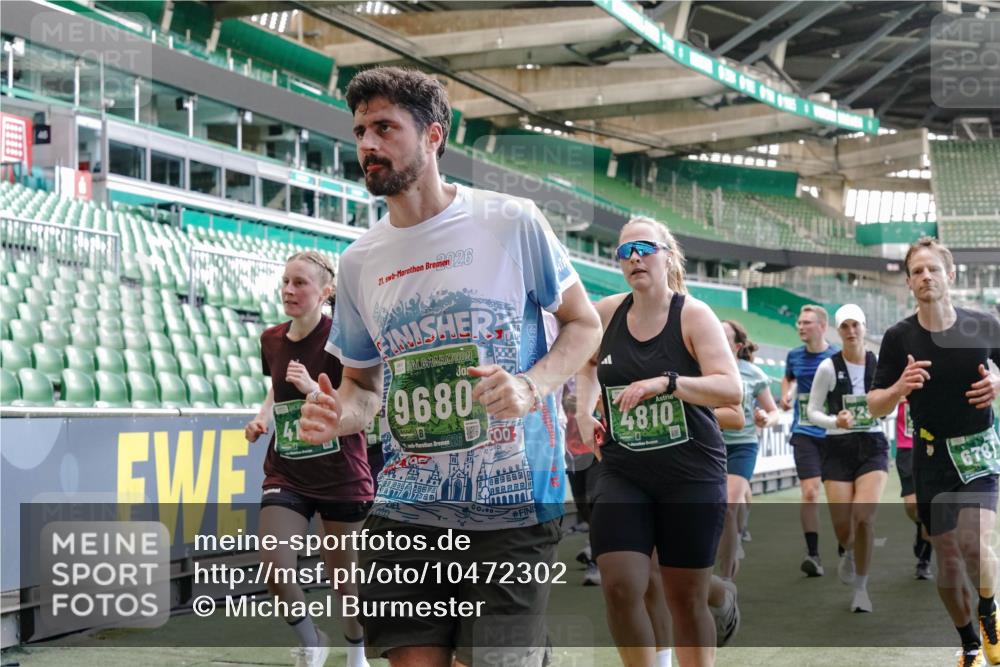 13.09.2026 - 21. swb-Marathon Bremen Michael Burmester http://msf.ph/oto/10472302 13.09.2026 13:15:05 Laufen im Stadion 143, 263, 266, 300, 414, 460, 631, 768, 956, 1008, 1047, 1392, 1408, 1573, 1818, 1819, 1874, 2024, 2035, 2218, 2233, 2235, 2314, 2359, 2385, 2386, 2387, 2412, 2457, 2466, 2468, 2484, 2494, 2521, 2540, 2564, 2667, 2690, 2691, 2693, 2737, 2760, 2783, 2829, 2838, 2859, 2861, 2865, 2874, 2887, 2958, 2978, 3075, 3111, 3157, 3165, 3185, 3209, 3265, 3304, 3355, 3378, 3382, 3405, 3428, 3486, 3653, 3661, 3670, 3680, 3829, 4034, 4080, 4306, 703 meine-sportfotos.de