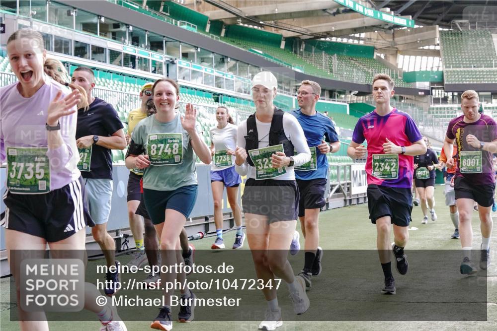 13.09.2026 - 21. swb-Marathon Bremen Michael Burmester http://msf.ph/oto/10472347 13.09.2026 13:15:07 Laufen im Stadion 143, 263, 266, 300, 414, 460, 598, 631, 768, 956, 1008, 1047, 1392, 1408, 1573, 1818, 1819, 1874, 2013, 2024, 2035, 2218, 2233, 2235, 2314, 2359, 2385, 2386, 2387, 2412, 2457, 2466, 2468, 2484, 2494, 2521, 2540, 2564, 2667, 2690, 2691, 2693, 2737, 2760, 2783, 2829, 2838, 2859, 2861, 2865, 2874, 2887, 2958, 2978, 3001, 3075, 3111, 3157, 3165, 3185, 3209, 3237, 3265, 3304, 3355, 3378, 3382, 3405, 3428, 3486, 3653, 3661, 3670, 3680, 3829, 4034, 4080, 4306, 703 meine-sportfotos.de
