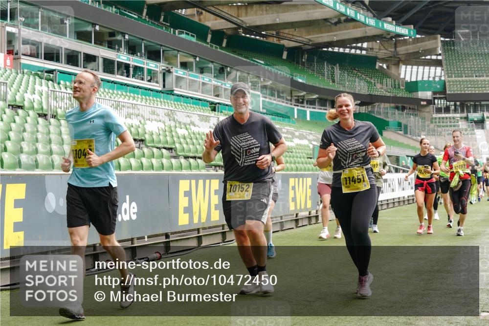 13.09.2026 - 21. swb-Marathon Bremen Michael Burmester http://msf.ph/oto/10472450 13.09.2026 10:37:27 Laufen im Stadion 10090, 10091, 10092, 10150, 10153, 10154, 10160, 10186, 10187, 10190, 10198, 10205, 10237, 10251, 10257, 10263, 10272, 10273, 10274, 10275, 10278, 10283, 10291, 10296, 10305, 10315, 10323, 10327, 10331, 10332, 10338, 10370, 10375, 10376, 10382, 10390, 10403, 10411, 10420, 10429, 10432, 10439, 10444, 10465, 10481, 10488, 10497, 10500, 10516, 10531, 10560, 10569, 10598, 10607, 10613, 10633, 10647, 10648, 10654, 10659, 10663, 10674, 10823 meine-sportfotos.de