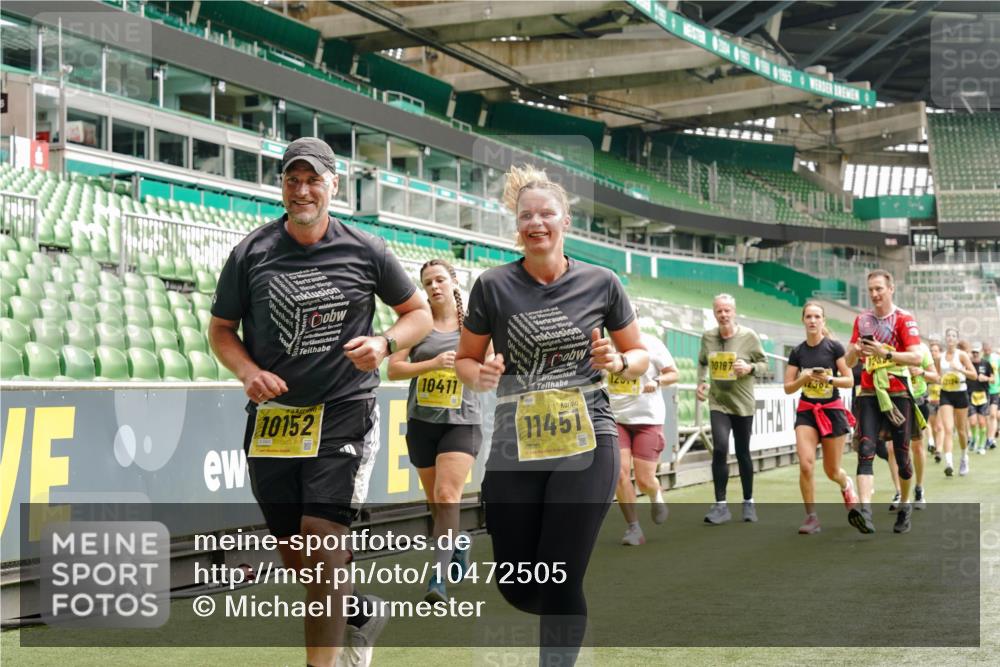13.09.2026 - 21. swb-Marathon Bremen Michael Burmester http://msf.ph/oto/10472505 13.09.2026 10:37:28 Laufen im Stadion 10090, 10091, 10092, 10150, 10153, 10154, 10160, 10186, 10187, 10190, 10198, 10205, 10237, 10251, 10257, 10263, 10272, 10273, 10274, 10275, 10278, 10283, 10291, 10296, 10305, 10315, 10323, 10327, 10331, 10332, 10338, 10370, 10375, 10376, 10382, 10390, 10403, 10411, 10420, 10429, 10432, 10439, 10444, 10465, 10481, 10488, 10497, 10500, 10516, 10531, 10560, 10569, 10598, 10607, 10613, 10633, 10647, 10648, 10654, 10659, 10663, 10674, 10823 meine-sportfotos.de