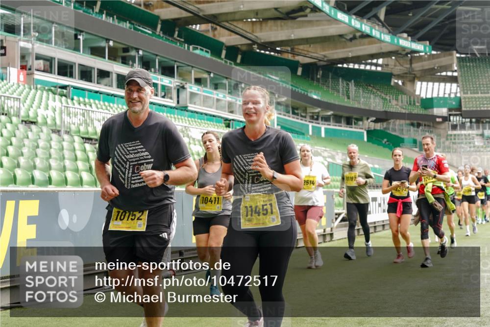13.09.2026 - 21. swb-Marathon Bremen Michael Burmester http://msf.ph/oto/10472517 13.09.2026 10:37:28 Laufen im Stadion 10090, 10091, 10092, 10150, 10153, 10154, 10160, 10186, 10187, 10190, 10198, 10205, 10237, 10251, 10257, 10263, 10272, 10273, 10274, 10275, 10278, 10283, 10291, 10296, 10305, 10315, 10323, 10327, 10331, 10332, 10338, 10370, 10375, 10376, 10382, 10390, 10403, 10411, 10420, 10429, 10432, 10439, 10444, 10465, 10481, 10488, 10497, 10500, 10516, 10531, 10560, 10569, 10598, 10607, 10613, 10633, 10647, 10648, 10654, 10659, 10663, 10674, 10823 meine-sportfotos.de