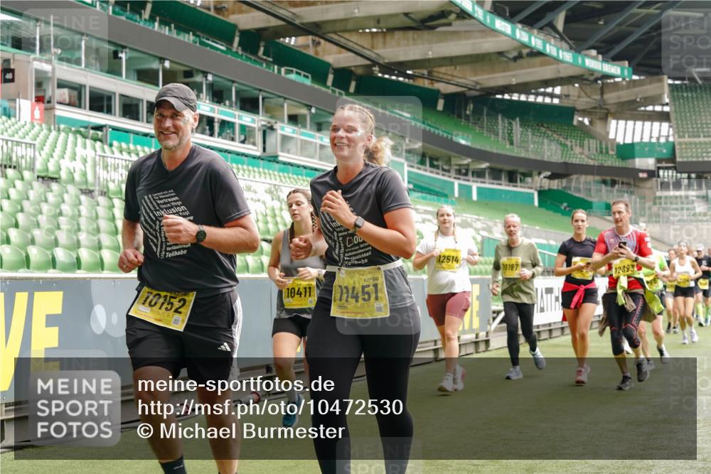 13.09.2026 - 21. swb-Marathon Bremen Michael Burmester http://msf.ph/oto/10472530 13.09.2026 10:37:28 Laufen im Stadion 10090, 10091, 10092, 10150, 10153, 10154, 10160, 10186, 10187, 10190, 10198, 10205, 10237, 10251, 10257, 10263, 10272, 10273, 10274, 10275, 10278, 10283, 10291, 10296, 10305, 10315, 10323, 10327, 10331, 10332, 10338, 10370, 10375, 10376, 10382, 10390, 10403, 10411, 10420, 10429, 10432, 10439, 10444, 10465, 10481, 10488, 10497, 10500, 10516, 10531, 10560, 10569, 10598, 10607, 10613, 10633, 10647, 10648, 10654, 10659, 10663, 10674, 10823 meine-sportfotos.de