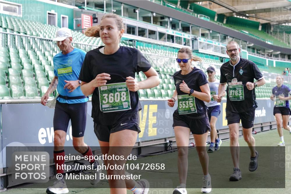 13.09.2026 - 21. swb-Marathon Bremen Michael Burmester http://msf.ph/oto/10472658 13.09.2026 13:15:14 Laufen im Stadion 143, 263, 266, 300, 414, 460, 598, 612, 631, 653, 768, 956, 1008, 1047, 1392, 1408, 1573, 1818, 1819, 1874, 2013, 2024, 2218, 2233, 2235, 2314, 2359, 2385, 2386, 2412, 2466, 2468, 2484, 2494, 2521, 2540, 2564, 2667, 2678, 2690, 2691, 2693, 2737, 2760, 2783, 2829, 2838, 2859, 2861, 2865, 2874, 2887, 2958, 2978, 3001, 3075, 3111, 3157, 3165, 3185, 3237, 3265, 3304, 3355, 3378, 3382, 3405, 3428, 3486, 3512, 3653, 3661, 3670, 3680, 3829, 4034, 4080, 4306, 703 meine-sportfotos.de