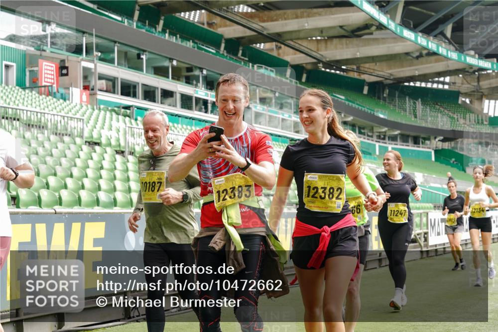 13.09.2026 - 21. swb-Marathon Bremen Michael Burmester http://msf.ph/oto/10472662 13.09.2026 10:37:32 Laufen im Stadion 10090, 10091, 10092, 10150, 10153, 10154, 10160, 10186, 10187, 10190, 10198, 10205, 10237, 10251, 10257, 10272, 10273, 10274, 10275, 10278, 10283, 10291, 10296, 10305, 10315, 10323, 10327, 10331, 10332, 10338, 10370, 10375, 10376, 10382, 10390, 10403, 10411, 10420, 10429, 10432, 10444, 10465, 10488, 10497, 10500, 10516, 10531, 10560, 10569, 10598, 10607, 10613, 10633, 10647, 10648, 10654, 10659, 10663, 10674, 10802, 10823 meine-sportfotos.de