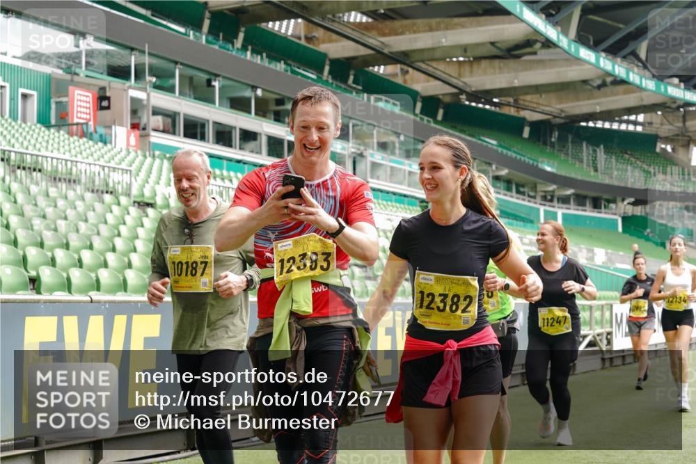 13.09.2026 - 21. swb-Marathon Bremen Michael Burmester http://msf.ph/oto/10472677 13.09.2026 10:37:32 Laufen im Stadion 10090, 10091, 10092, 10150, 10153, 10154, 10160, 10186, 10187, 10190, 10198, 10205, 10237, 10251, 10257, 10272, 10273, 10274, 10275, 10278, 10283, 10291, 10296, 10305, 10315, 10323, 10327, 10331, 10332, 10338, 10370, 10375, 10376, 10382, 10390, 10403, 10411, 10420, 10429, 10432, 10444, 10465, 10488, 10497, 10500, 10516, 10531, 10560, 10569, 10598, 10607, 10613, 10633, 10647, 10648, 10654, 10659, 10663, 10674, 10802, 10823 meine-sportfotos.de