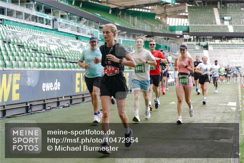 13.09.2026 - 21. swb-Marathon Bremen Michael Burmester http://msf.ph/oto/10472954 13.09.2026 13:15:22 Laufen im Stadion 143, 263, 266, 300, 414, 460, 598, 612, 653, 768, 956, 1008, 1047, 1392, 1408, 1573, 1818, 1819, 1874, 2013, 2024, 2218, 2233, 2235, 2314, 2359, 2385, 2386, 2466, 2468, 2484, 2494, 2521, 2564, 2664, 2667, 2678, 2690, 2691, 2698, 2737, 2760, 2783, 2829, 2838, 2846, 2859, 2861, 2865, 2874, 2887, 2958, 2978, 3001, 3075, 3133, 3157, 3165, 3185, 3237, 3265, 3331, 3355, 3378, 3382, 3405, 3428, 3486, 3512, 3653, 3661, 3670, 3680, 3829, 4034, 4080, 4306, 703 meine-sportfotos.de