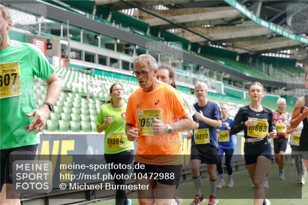 13.09.2026 - 21. swb-Marathon Bremen Michael Burmester http://msf.ph/oto/10472988 13.09.2026 10:37:42 Laufen im Stadion 10090, 10091, 10092, 10150, 10153, 10154, 10160, 10168, 10186, 10190, 10198, 10205, 10237, 10251, 10257, 10273, 10274, 10278, 10283, 10296, 10305, 10315, 10323, 10327, 10331, 10332, 10338, 10370, 10375, 10376, 10382, 10390, 10403, 10411, 10429, 10432, 10444, 10465, 10488, 10497, 10500, 10516, 10531, 10569, 10598, 10607, 10613, 10633, 10645, 10647, 10648, 10654, 10659, 10661, 10663, 10674, 10681, 10682, 10695, 10697, 10802, 10823 meine-sportfotos.de
