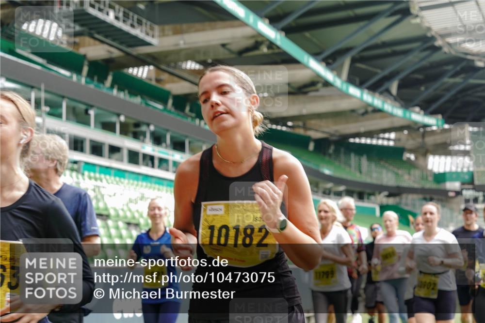 13.09.2026 - 21. swb-Marathon Bremen Michael Burmester http://msf.ph/oto/10473075 13.09.2026 10:37:43 Laufen im Stadion 10090, 10091, 10092, 10150, 10153, 10154, 10160, 10168, 10186, 10190, 10198, 10205, 10237, 10251, 10257, 10273, 10274, 10278, 10283, 10296, 10305, 10315, 10323, 10327, 10331, 10332, 10338, 10370, 10375, 10376, 10390, 10403, 10411, 10429, 10432, 10444, 10465, 10488, 10497, 10500, 10516, 10531, 10569, 10598, 10607, 10613, 10633, 10645, 10647, 10648, 10654, 10659, 10661, 10663, 10674, 10681, 10682, 10695, 10697, 10802, 10823 meine-sportfotos.de