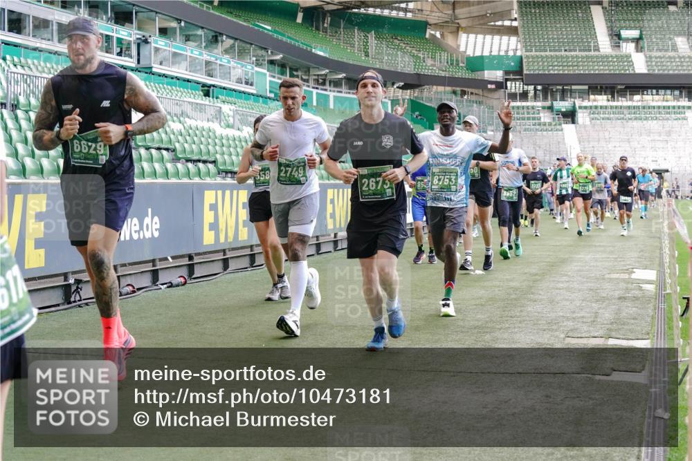 13.09.2026 - 21. swb-Marathon Bremen Michael Burmester http://msf.ph/oto/10473181 13.09.2026 13:15:28 Laufen im Stadion 143, 231, 263, 266, 300, 414, 460, 598, 612, 653, 768, 956, 1008, 1047, 1392, 1408, 1573, 1818, 1819, 1874, 2013, 2024, 2218, 2233, 2235, 2314, 2351, 2359, 2385, 2386, 2466, 2468, 2484, 2494, 2521, 2564, 2579, 2664, 2667, 2678, 2690, 2691, 2698, 2737, 2760, 2783, 2799, 2829, 2838, 2846, 2859, 2861, 2865, 2874, 2887, 2958, 2978, 3001, 3075, 3133, 3157, 3165, 3185, 3237, 3265, 3331, 3355, 3382, 3405, 3428, 3486, 3512, 3653, 3670, 3680, 3829, 4034, 4080, 4306, 703 meine-sportfotos.de