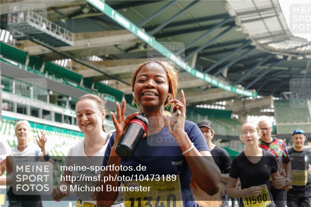13.09.2026 - 21. swb-Marathon Bremen Michael Burmester http://msf.ph/oto/10473189 13.09.2026 10:37:45 Laufen im Stadion 10090, 10091, 10092, 10150, 10153, 10154, 10168, 10186, 10190, 10198, 10205, 10237, 10257, 10273, 10274, 10278, 10283, 10296, 10305, 10315, 10323, 10327, 10331, 10332, 10338, 10370, 10375, 10376, 10390, 10403, 10411, 10429, 10432, 10444, 10465, 10488, 10497, 10500, 10516, 10526, 10531, 10569, 10598, 10613, 10633, 10645, 10647, 10648, 10654, 10659, 10661, 10663, 10674, 10681, 10682, 10695, 10697, 10802, 10823 meine-sportfotos.de
