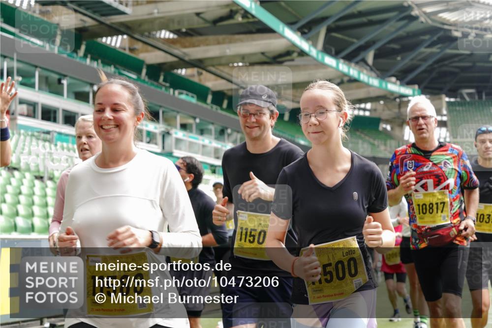 13.09.2026 - 21. swb-Marathon Bremen Michael Burmester http://msf.ph/oto/10473206 13.09.2026 10:37:46 Laufen im Stadion 10090, 10091, 10092, 10150, 10153, 10154, 10168, 10186, 10190, 10198, 10205, 10237, 10257, 10273, 10274, 10278, 10283, 10296, 10305, 10315, 10323, 10327, 10331, 10332, 10338, 10370, 10375, 10376, 10390, 10403, 10411, 10429, 10432, 10444, 10465, 10488, 10497, 10500, 10516, 10526, 10531, 10569, 10598, 10613, 10633, 10645, 10647, 10648, 10654, 10659, 10661, 10663, 10674, 10681, 10682, 10695, 10697, 10802, 10823 meine-sportfotos.de