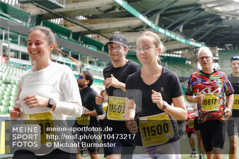 13.09.2026 - 21. swb-Marathon Bremen Michael Burmester http://msf.ph/oto/10473217 13.09.2026 10:37:46 Laufen im Stadion 10090, 10091, 10092, 10150, 10153, 10154, 10168, 10186, 10190, 10198, 10205, 10237, 10257, 10273, 10274, 10278, 10283, 10296, 10305, 10315, 10323, 10327, 10331, 10332, 10338, 10370, 10375, 10376, 10390, 10403, 10411, 10429, 10432, 10444, 10465, 10488, 10497, 10500, 10516, 10526, 10531, 10569, 10598, 10613, 10633, 10645, 10647, 10648, 10654, 10659, 10661, 10663, 10674, 10681, 10682, 10695, 10697, 10802, 10823 meine-sportfotos.de