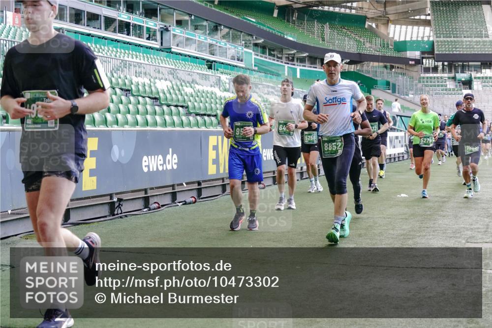 13.09.2026 - 21. swb-Marathon Bremen Michael Burmester http://msf.ph/oto/10473302 13.09.2026 13:15:32 Laufen im Stadion 143, 231, 263, 266, 300, 414, 598, 612, 653, 768, 956, 1008, 1047, 1185, 1392, 1573, 1818, 1819, 1874, 2013, 2218, 2233, 2235, 2314, 2351, 2359, 2385, 2386, 2466, 2468, 2484, 2494, 2564, 2579, 2664, 2667, 2678, 2690, 2691, 2698, 2737, 2760, 2783, 2799, 2829, 2838, 2846, 2859, 2861, 2865, 2874, 2887, 2958, 2978, 3001, 3075, 3133, 3157, 3165, 3185, 3237, 3265, 3331, 3355, 3382, 3387, 3405, 3428, 3486, 3512, 3670, 3680, 3829, 4034, 4080, 4306, 703 meine-sportfotos.de