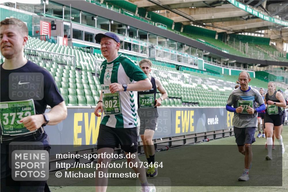 13.09.2026 - 21. swb-Marathon Bremen Michael Burmester http://msf.ph/oto/10473464 13.09.2026 13:15:37 Laufen im Stadion 143, 231, 263, 266, 300, 414, 598, 612, 653, 768, 956, 1008, 1047, 1185, 1312, 1818, 1819, 1874, 2013, 2218, 2235, 2314, 2351, 2359, 2385, 2386, 2466, 2468, 2484, 2494, 2579, 2664, 2667, 2678, 2690, 2691, 2698, 2737, 2760, 2783, 2799, 2829, 2838, 2846, 2859, 2861, 2865, 2874, 2887, 2958, 2978, 3001, 3075, 3133, 3157, 3165, 3185, 3237, 3265, 3331, 3355, 3382, 3387, 3428, 3486, 3512, 3670, 3680, 3829, 4034, 4080, 4306, 703 meine-sportfotos.de