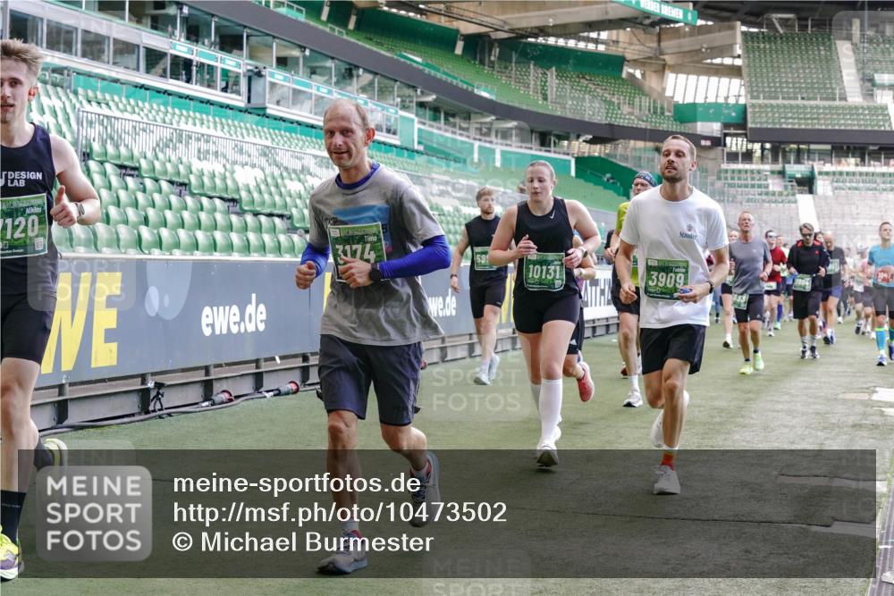 13.09.2026 - 21. swb-Marathon Bremen Michael Burmester http://msf.ph/oto/10473502 13.09.2026 13:15:38 Laufen im Stadion 143, 231, 263, 266, 300, 414, 598, 612, 653, 768, 956, 1008, 1047, 1185, 1312, 1465, 1818, 1819, 1874, 2013, 2218, 2235, 2314, 2351, 2359, 2385, 2386, 2466, 2468, 2484, 2494, 2579, 2664, 2667, 2678, 2690, 2691, 2698, 2737, 2760, 2783, 2799, 2829, 2838, 2846, 2859, 2861, 2865, 2874, 2887, 2958, 2974, 2978, 3001, 3075, 3133, 3157, 3165, 3185, 3237, 3265, 3331, 3355, 3382, 3387, 3428, 3486, 3512, 3670, 3680, 3829, 4034, 4080, 4306, 703 meine-sportfotos.de