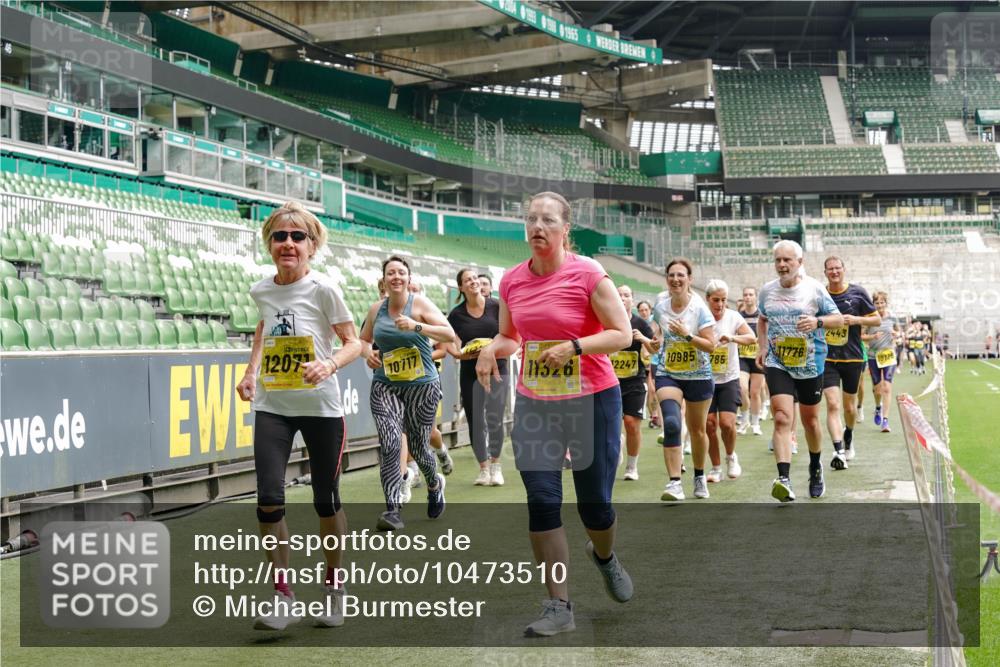 13.09.2026 - 21. swb-Marathon Bremen Michael Burmester http://msf.ph/oto/10473510 13.09.2026 10:37:55 Laufen im Stadion 10090, 10091, 10092, 10150, 10153, 10154, 10168, 10186, 10188, 10190, 10198, 10205, 10237, 10257, 10259, 10260, 10273, 10274, 10283, 10296, 10305, 10315, 10323, 10327, 10331, 10332, 10370, 10375, 10376, 10390, 10429, 10432, 10444, 10465, 10488, 10497, 10500, 10516, 10526, 10598, 10613, 10633, 10645, 10647, 10648, 10654, 10659, 10661, 10663, 10674, 10681, 10682, 10695, 10697, 10802, 10823 meine-sportfotos.de