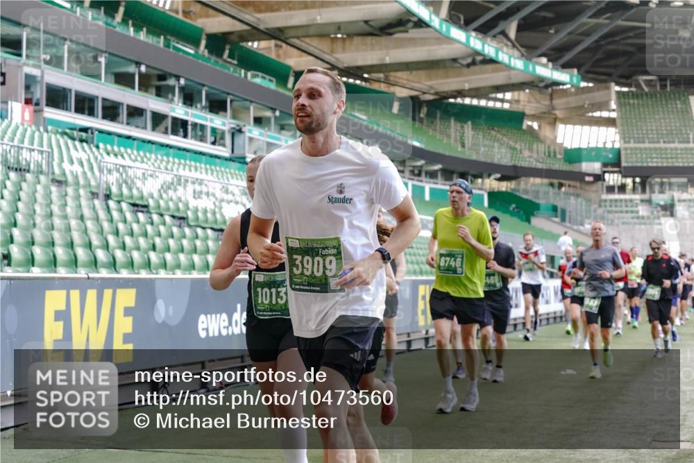13.09.2026 - 21. swb-Marathon Bremen Michael Burmester http://msf.ph/oto/10473560 13.09.2026 13:15:40 Laufen im Stadion 143, 231, 263, 266, 300, 414, 598, 612, 653, 768, 956, 1008, 1047, 1185, 1312, 1465, 1818, 1819, 1874, 2013, 2218, 2235, 2314, 2351, 2359, 2385, 2386, 2466, 2468, 2484, 2494, 2579, 2664, 2667, 2678, 2690, 2691, 2698, 2737, 2760, 2778, 2783, 2799, 2829, 2838, 2846, 2859, 2861, 2865, 2874, 2887, 2958, 2974, 2978, 3001, 3075, 3133, 3157, 3165, 3185, 3237, 3265, 3331, 3355, 3382, 3387, 3486, 3512, 3670, 3680, 3829, 4034, 4080, 4306, 703 meine-sportfotos.de