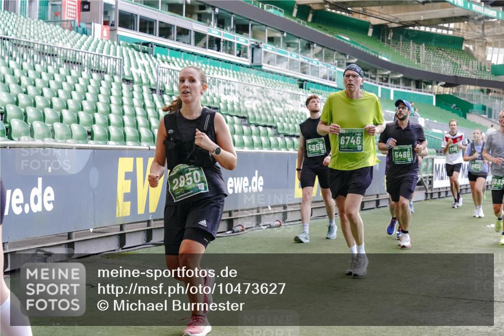 13.09.2026 - 21. swb-Marathon Bremen Michael Burmester http://msf.ph/oto/10473627 13.09.2026 13:15:41 Laufen im Stadion 143, 231, 263, 266, 300, 414, 598, 612, 653, 768, 956, 1008, 1047, 1185, 1312, 1465, 1818, 1819, 1874, 2013, 2218, 2235, 2314, 2351, 2359, 2363, 2385, 2386, 2466, 2468, 2484, 2494, 2579, 2664, 2667, 2678, 2690, 2691, 2698, 2737, 2760, 2778, 2783, 2799, 2829, 2838, 2846, 2859, 2861, 2865, 2874, 2887, 2958, 2974, 2978, 3001, 3075, 3133, 3157, 3165, 3185, 3237, 3265, 3331, 3355, 3382, 3387, 3486, 3512, 3670, 3680, 3829, 4034, 4080, 4306, 703 meine-sportfotos.de