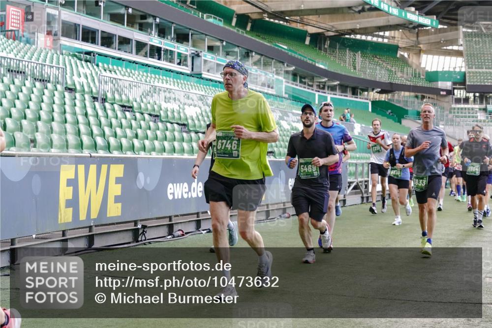 13.09.2026 - 21. swb-Marathon Bremen Michael Burmester http://msf.ph/oto/10473632 13.09.2026 13:15:41 Laufen im Stadion 143, 231, 263, 266, 300, 414, 598, 612, 653, 768, 956, 1008, 1047, 1185, 1312, 1465, 1818, 1819, 1874, 2013, 2218, 2235, 2314, 2351, 2359, 2363, 2385, 2386, 2466, 2468, 2484, 2494, 2579, 2664, 2667, 2678, 2690, 2691, 2698, 2737, 2760, 2778, 2783, 2799, 2829, 2838, 2846, 2859, 2861, 2865, 2874, 2887, 2958, 2974, 2978, 3001, 3075, 3133, 3157, 3165, 3185, 3237, 3265, 3331, 3355, 3382, 3387, 3486, 3512, 3670, 3680, 3829, 4034, 4080, 4306, 703 meine-sportfotos.de