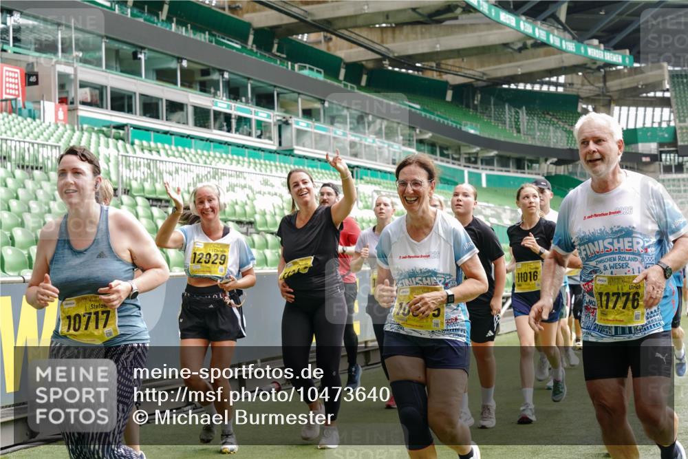 13.09.2026 - 21. swb-Marathon Bremen Michael Burmester http://msf.ph/oto/10473640 13.09.2026 10:37:59 Laufen im Stadion 10090, 10091, 10092, 10150, 10153, 10154, 10168, 10186, 10188, 10190, 10198, 10205, 10237, 10257, 10259, 10260, 10273, 10274, 10283, 10296, 10305, 10315, 10323, 10327, 10331, 10332, 10370, 10375, 10376, 10390, 10429, 10432, 10444, 10465, 10488, 10497, 10500, 10516, 10526, 10598, 10613, 10633, 10645, 10647, 10648, 10654, 10659, 10661, 10663, 10674, 10681, 10682, 10695, 10697, 10802, 10823 meine-sportfotos.de