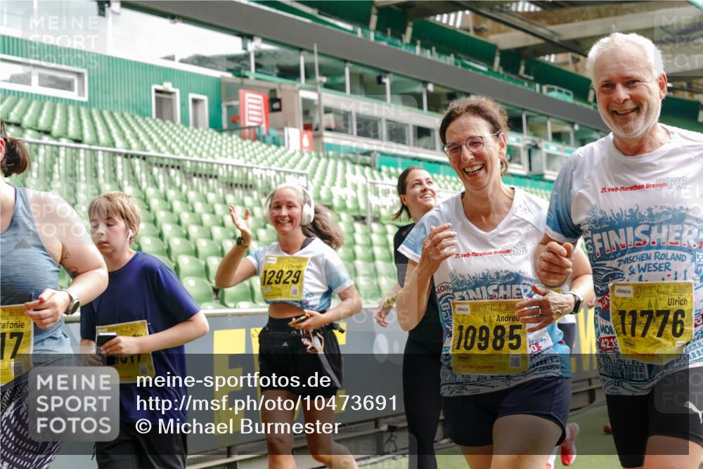 13.09.2026 - 21. swb-Marathon Bremen Michael Burmester http://msf.ph/oto/10473691 13.09.2026 10:37:59 Laufen im Stadion 10090, 10091, 10092, 10150, 10153, 10154, 10168, 10186, 10188, 10190, 10198, 10205, 10237, 10257, 10259, 10260, 10273, 10274, 10283, 10296, 10305, 10315, 10323, 10327, 10331, 10332, 10370, 10375, 10376, 10390, 10429, 10432, 10444, 10465, 10488, 10497, 10500, 10516, 10526, 10598, 10613, 10633, 10645, 10647, 10648, 10654, 10659, 10661, 10663, 10674, 10681, 10682, 10695, 10697, 10802, 10823 meine-sportfotos.de