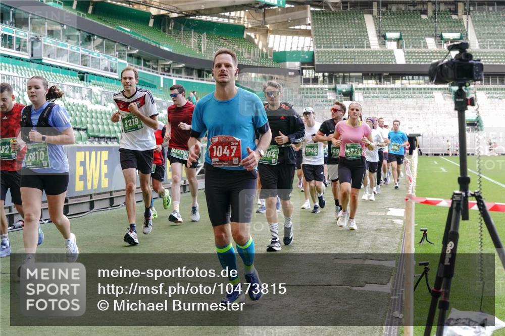 13.09.2026 - 21. swb-Marathon Bremen Michael Burmester http://msf.ph/oto/10473815 13.09.2026 13:15:45 Laufen im Stadion 143, 153, 231, 263, 266, 300, 414, 598, 612, 653, 1008, 1047, 1185, 1312, 1465, 1539, 1818, 1819, 1874, 2013, 2218, 2235, 2314, 2351, 2359, 2363, 2385, 2386, 2466, 2468, 2484, 2494, 2579, 2664, 2667, 2678, 2690, 2691, 2698, 2737, 2760, 2778, 2783, 2799, 2838, 2846, 2859, 2861, 2865, 2874, 2958, 2974, 2978, 3001, 3075, 3133, 3157, 3165, 3185, 3237, 3265, 3331, 3355, 3382, 3387, 3486, 3512, 3670, 3680, 3829, 4034, 4080, 4306, 703 meine-sportfotos.de