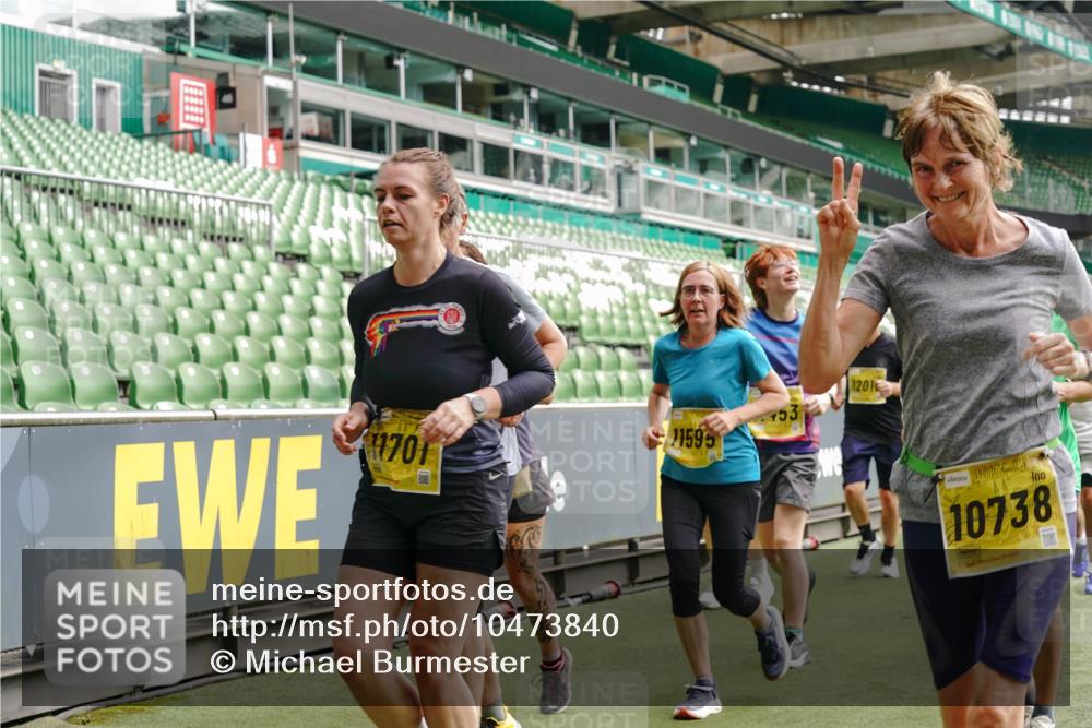13.09.2026 - 21. swb-Marathon Bremen Michael Burmester http://msf.ph/oto/10473840 13.09.2026 10:38:04 Laufen im Stadion 10090, 10091, 10092, 10150, 10153, 10154, 10168, 10186, 10188, 10190, 10198, 10205, 10237, 10257, 10259, 10260, 10273, 10274, 10283, 10296, 10305, 10315, 10323, 10327, 10331, 10332, 10370, 10375, 10376, 10432, 10444, 10465, 10488, 10497, 10500, 10516, 10526, 10598, 10613, 10633, 10645, 10647, 10648, 10654, 10659, 10661, 10663, 10674, 10681, 10682, 10695, 10697, 10802, 10823 meine-sportfotos.de