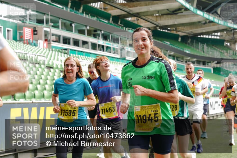 13.09.2026 - 21. swb-Marathon Bremen Michael Burmester http://msf.ph/oto/10473862 13.09.2026 10:38:05 Laufen im Stadion 10090, 10091, 10092, 10150, 10153, 10154, 10168, 10186, 10188, 10190, 10198, 10205, 10237, 10257, 10259, 10260, 10273, 10274, 10283, 10296, 10305, 10315, 10323, 10327, 10331, 10332, 10370, 10375, 10376, 10432, 10444, 10465, 10488, 10497, 10500, 10516, 10526, 10598, 10613, 10633, 10645, 10647, 10648, 10654, 10659, 10661, 10663, 10674, 10681, 10682, 10695, 10697, 10802, 10823 meine-sportfotos.de