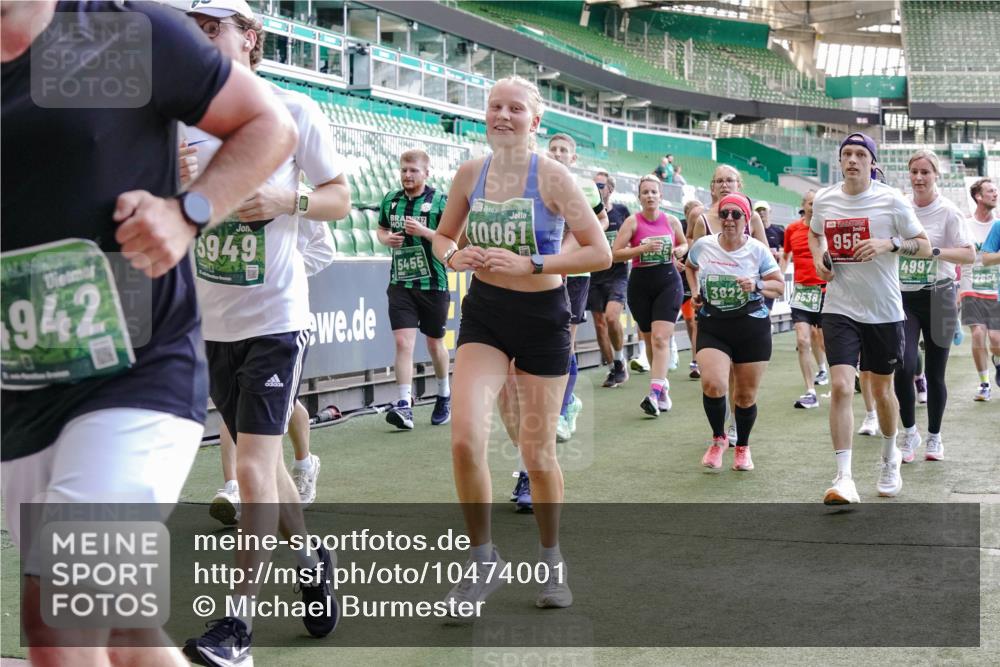 13.09.2026 - 21. swb-Marathon Bremen Michael Burmester http://msf.ph/oto/10474001 13.09.2026 13:15:49 Laufen im Stadion 143, 153, 231, 263, 266, 300, 414, 598, 612, 653, 990, 1008, 1047, 1185, 1312, 1465, 1539, 1818, 1819, 1874, 2013, 2218, 2235, 2314, 2351, 2359, 2363, 2385, 2386, 2466, 2468, 2484, 2494, 2579, 2664, 2667, 2678, 2690, 2691, 2698, 2737, 2760, 2778, 2783, 2799, 2838, 2846, 2859, 2861, 2865, 2874, 2958, 2974, 2978, 3001, 3075, 3133, 3157, 3165, 3185, 3237, 3265, 3331, 3355, 3382, 3387, 3486, 3501, 3512, 3670, 3680, 3829, 4034, 4080, 4306, 703 meine-sportfotos.de