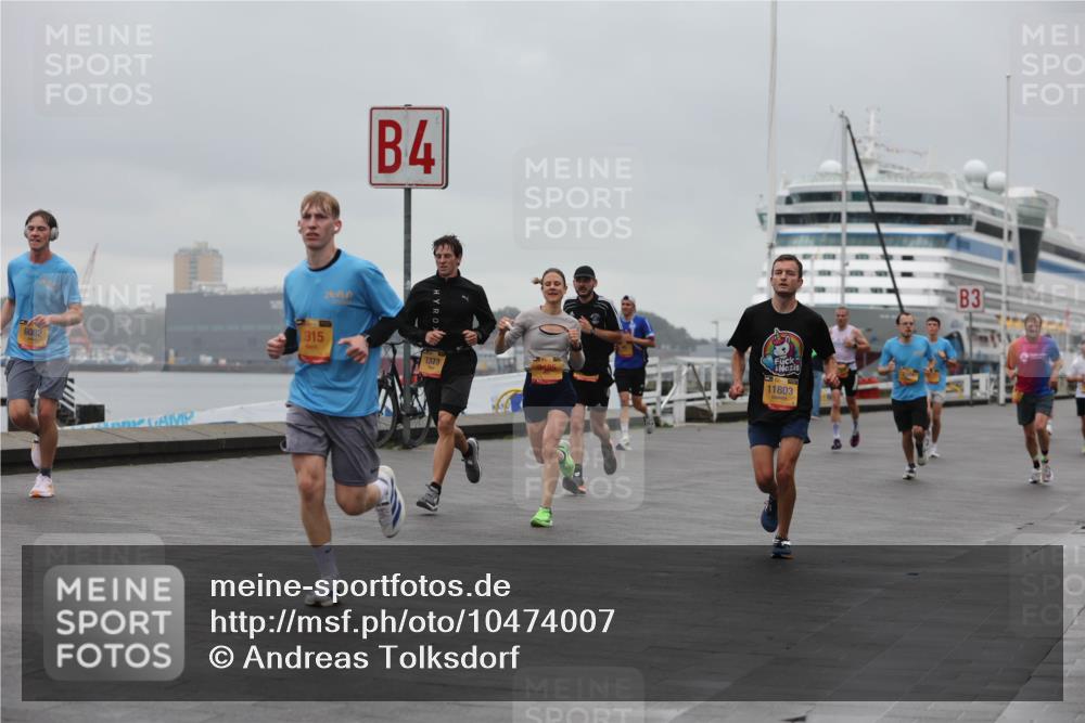 13.09.2026 - Kiel Lauf Andreas Tolksdorf http://msf.ph/oto/10474007 13.09.2026 11:45:24 Kiellinie 6082, 1915, 4, 7373, 9485, 11803, 3 meine-sportfotos.de