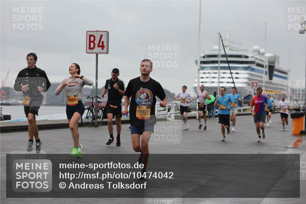 13.09.2026 - Kiel Lauf Andreas Tolksdorf http://msf.ph/oto/10474042 13.09.2026 11:45:25 Kiellinie 1373, 9485, 4, 18, 11803, 3 meine-sportfotos.de