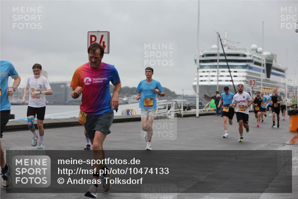 13.09.2026 - Kiel Lauf Andreas Tolksdorf http://msf.ph/oto/10474133 13.09.2026 11:45:30 Kiellinie 4517, 5926, 3 meine-sportfotos.de