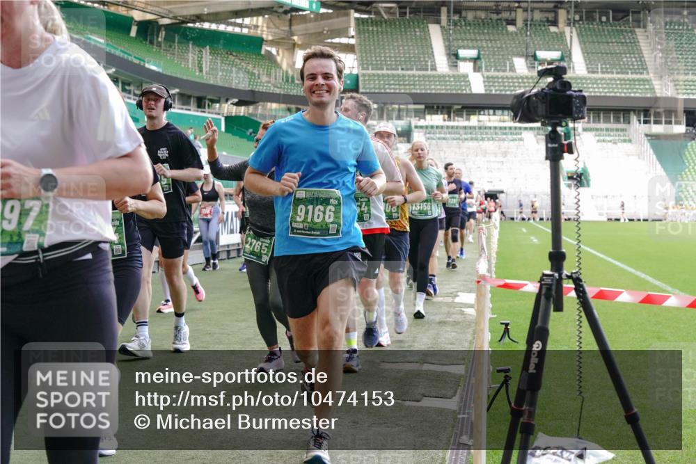 13.09.2026 - 21. swb-Marathon Bremen Michael Burmester http://msf.ph/oto/10474153 13.09.2026 13:15:52 Laufen im Stadion 143, 153, 231, 263, 266, 300, 414, 598, 612, 653, 990, 1008, 1047, 1185, 1312, 1465, 1539, 1818, 1874, 2013, 2218, 2235, 2259, 2314, 2351, 2359, 2363, 2385, 2386, 2466, 2468, 2484, 2494, 2579, 2664, 2667, 2678, 2690, 2691, 2698, 2737, 2760, 2778, 2783, 2799, 2838, 2846, 2859, 2861, 2865, 2874, 2958, 2974, 2978, 2996, 3001, 3075, 3133, 3157, 3165, 3185, 3237, 3265, 3331, 3355, 3382, 3387, 3486, 3501, 3512, 3670, 3680, 3829, 4034, 4080, 4306, 703 meine-sportfotos.de