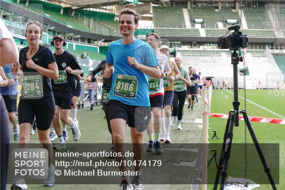 13.09.2026 - 21. swb-Marathon Bremen Michael Burmester http://msf.ph/oto/10474179 13.09.2026 13:15:52 Laufen im Stadion 143, 153, 231, 263, 266, 300, 414, 598, 612, 653, 990, 1008, 1047, 1185, 1312, 1465, 1539, 1818, 1874, 2013, 2218, 2235, 2259, 2314, 2351, 2359, 2363, 2385, 2386, 2466, 2468, 2484, 2494, 2579, 2664, 2667, 2678, 2690, 2691, 2698, 2737, 2760, 2778, 2783, 2799, 2838, 2846, 2859, 2861, 2865, 2874, 2958, 2974, 2978, 2996, 3001, 3075, 3133, 3157, 3165, 3185, 3237, 3265, 3331, 3355, 3382, 3387, 3486, 3501, 3512, 3670, 3680, 3829, 4034, 4080, 4306, 703 meine-sportfotos.de