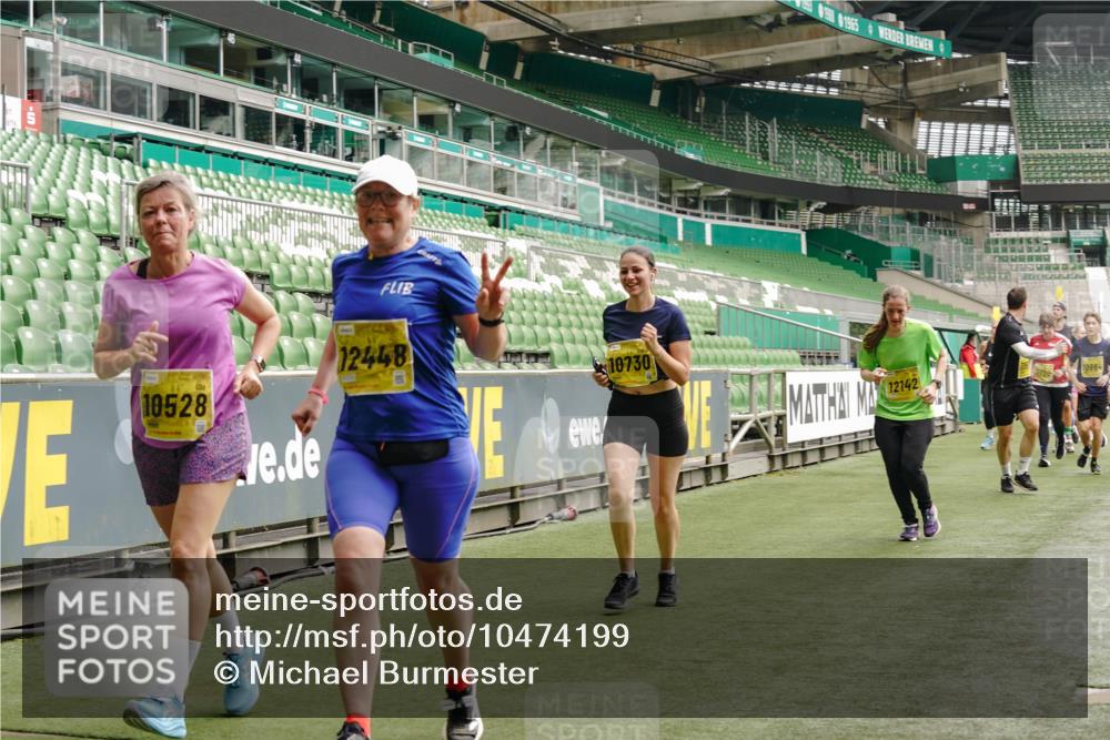 13.09.2026 - 21. swb-Marathon Bremen Michael Burmester http://msf.ph/oto/10474199 13.09.2026 10:38:12 Laufen im Stadion 10090, 10091, 10092, 10150, 10168, 10186, 10188, 10190, 10205, 10237, 10238, 10259, 10260, 10273, 10274, 10283, 10305, 10315, 10323, 10327, 10331, 10332, 10370, 10375, 10376, 10432, 10444, 10465, 10488, 10497, 10500, 10516, 10526, 10595, 10598, 10613, 10630, 10645, 10647, 10648, 10654, 10659, 10661, 10663, 10674, 10681, 10682, 10695, 10697, 10802, 10823 meine-sportfotos.de