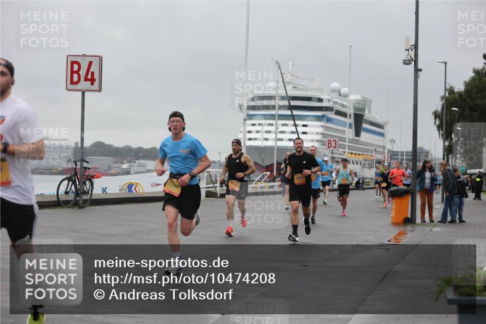 13.09.2026 - Kiel Lauf Andreas Tolksdorf http://msf.ph/oto/10474208 13.09.2026 11:45:35 Kiellinie 4, 1745, 2392, 3 meine-sportfotos.de