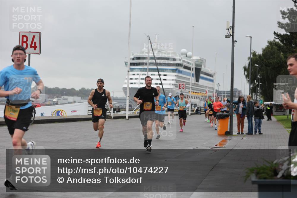 13.09.2026 - Kiel Lauf Andreas Tolksdorf http://msf.ph/oto/10474227 13.09.2026 11:45:36 Kiellinie 4, 1745, 2392, 3 meine-sportfotos.de