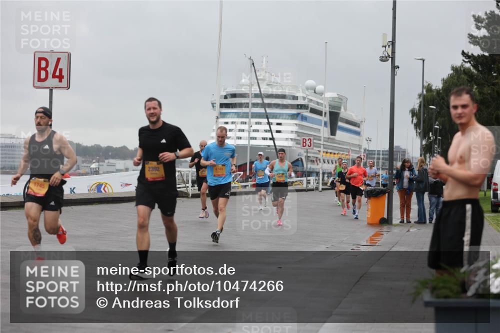 13.09.2026 - Kiel Lauf Andreas Tolksdorf http://msf.ph/oto/10474266 13.09.2026 11:45:37 Kiellinie 4, 1745, 2392, 4749, 3 meine-sportfotos.de